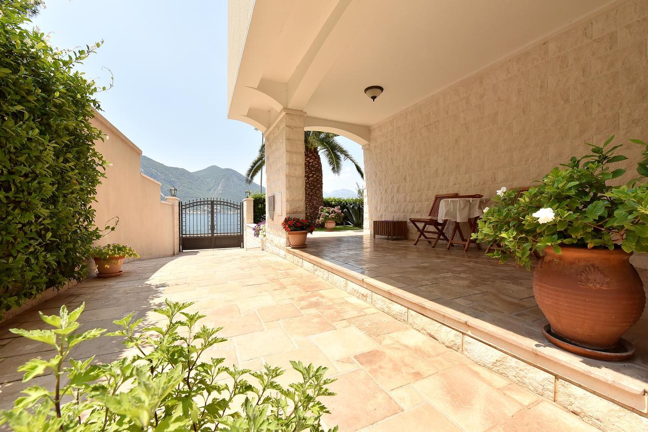 Apartment Maniva Kotor Exteriér fotografie