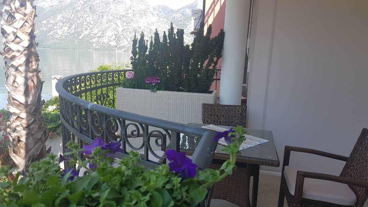 Apartment Maniva Kotor Exteriér fotografie